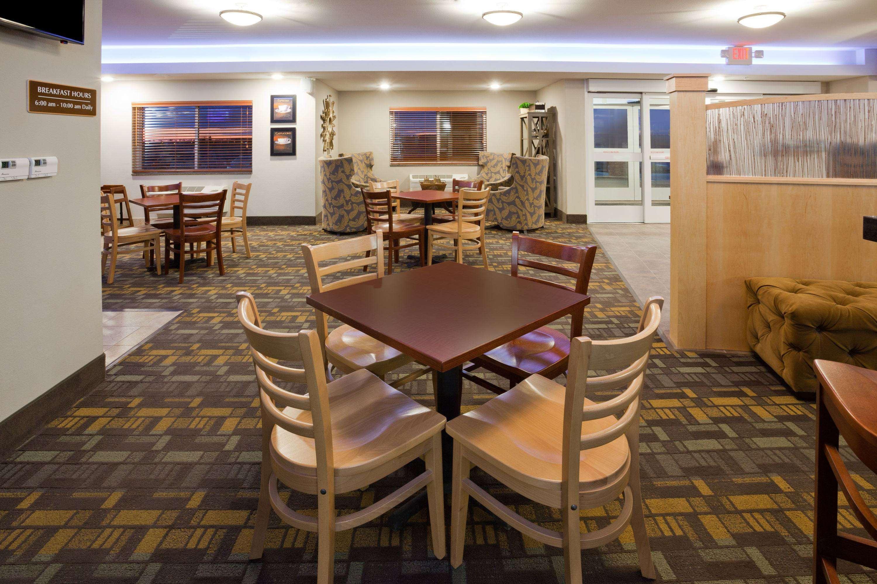 Americinn By Wyndham Sibley Экстерьер фото